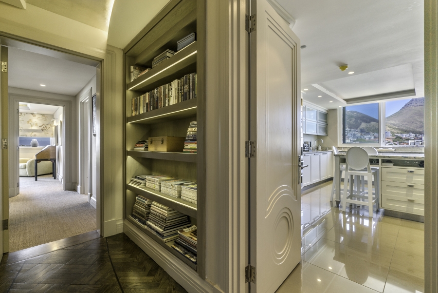 5 Bedroom Property for Sale in Mouille Point Western Cape